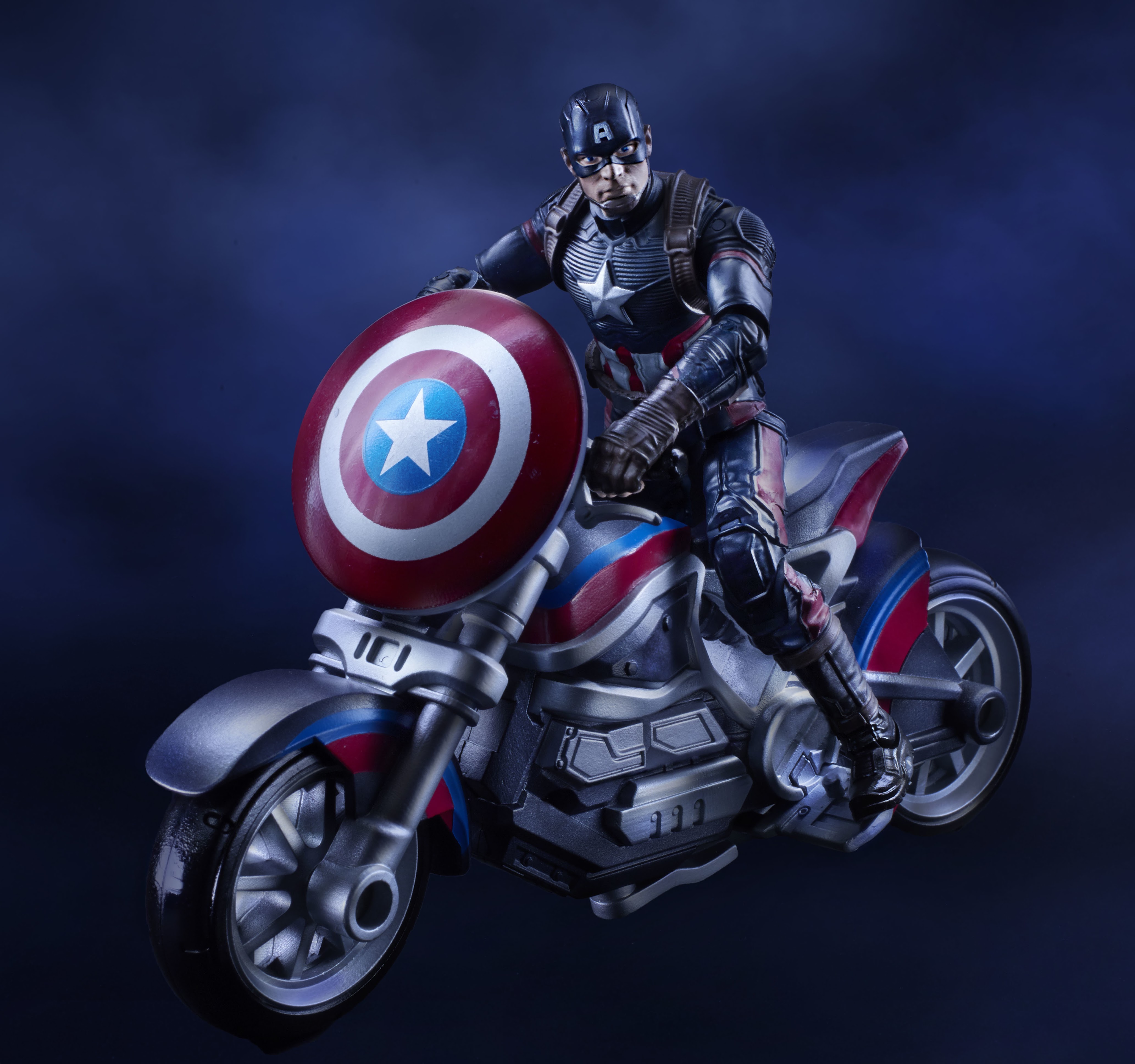 CivilWar3.75CaptainAmericawithmotorcycle Large 300DPI Large Batch of Hasbro Marvel & Star Wars Figure Images From Toy Fair