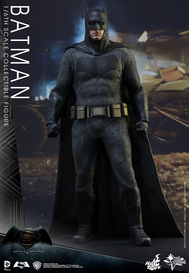 batmanhtbvs2 Batman Vs. Superman Hot Toys Figures Revealed