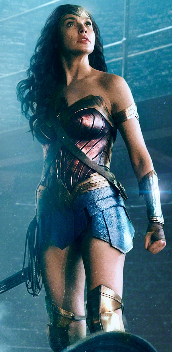 gal gadot wonder woman image justice league Justice League: High-Res Batman, Wonder Woman & The Flash Image